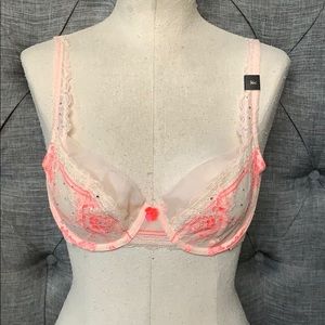 Victoria’s Secret bra